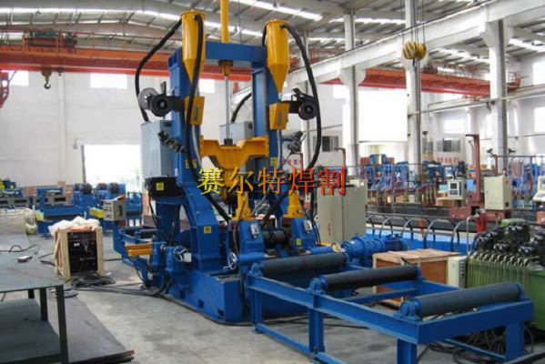 H型鋼組焊矯一體機